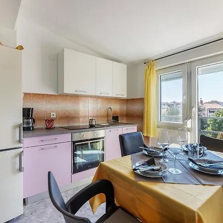 Apartment Amazing In With Kitchen *