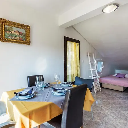 Apartment Amazing In With Kitchen