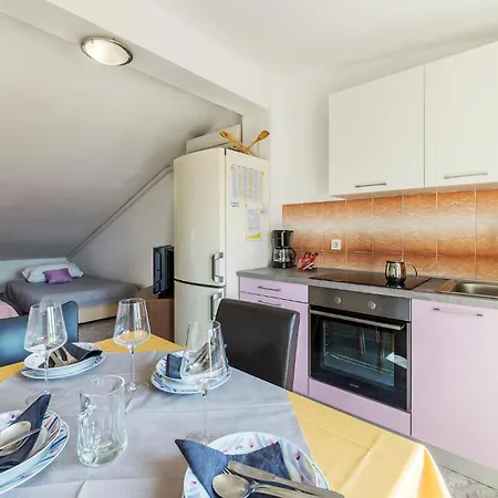 Amazing In With Kitchen