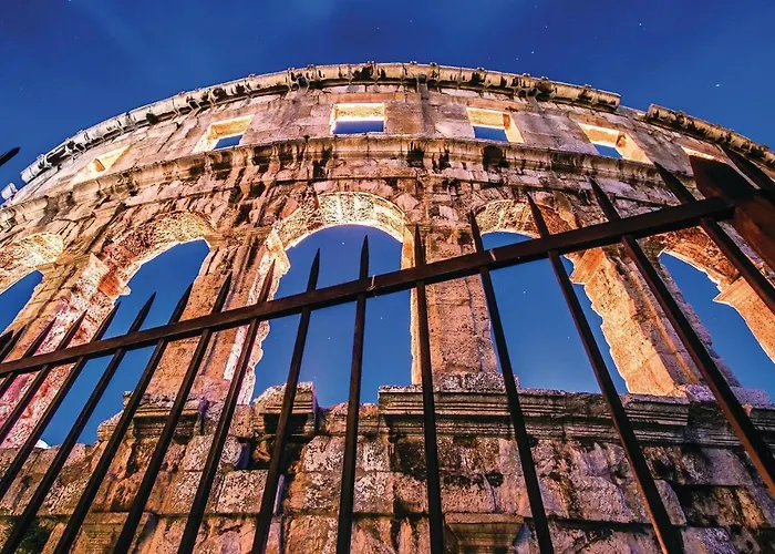 Amazing In With Kitchen Pula